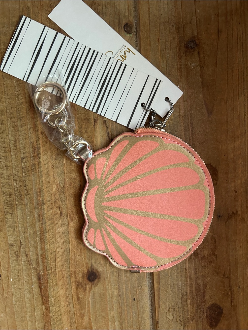 Haia Accessories Coral and Gold Shell Coin Purse Keychain
